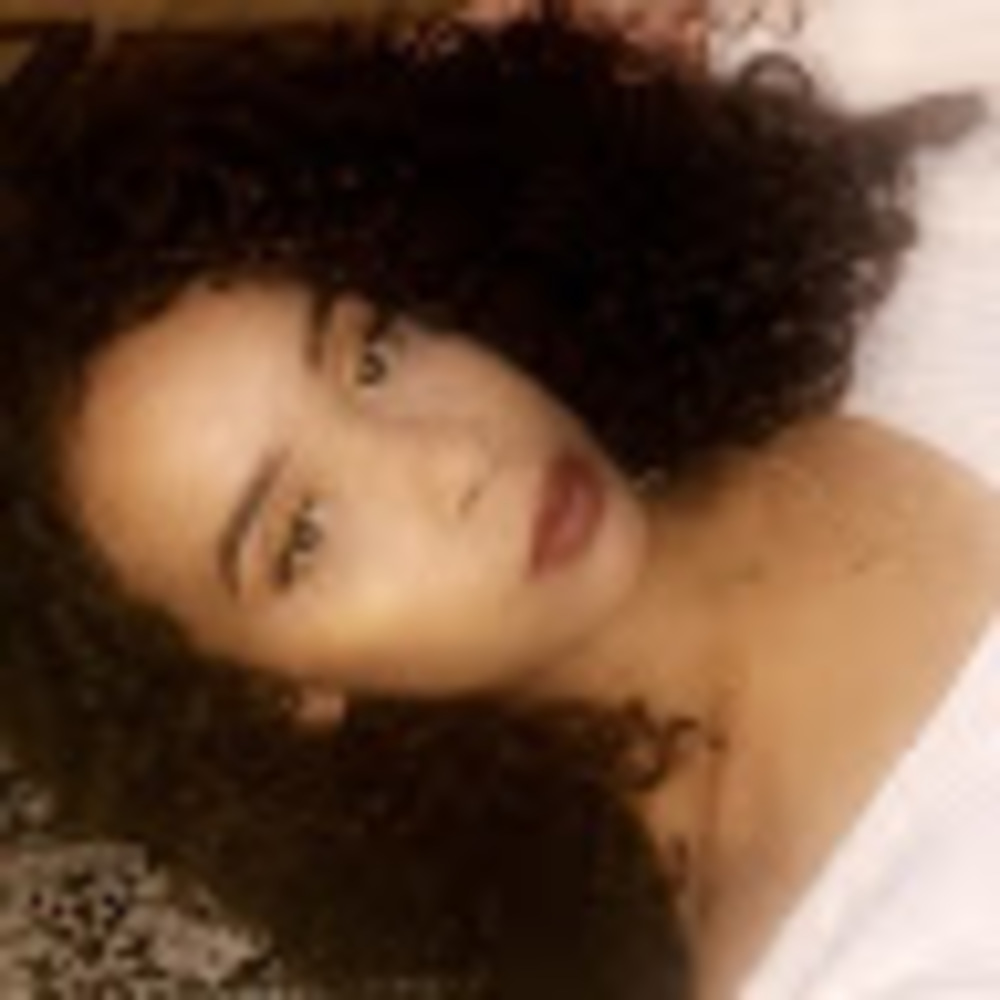 Meet your Posher, Danayla